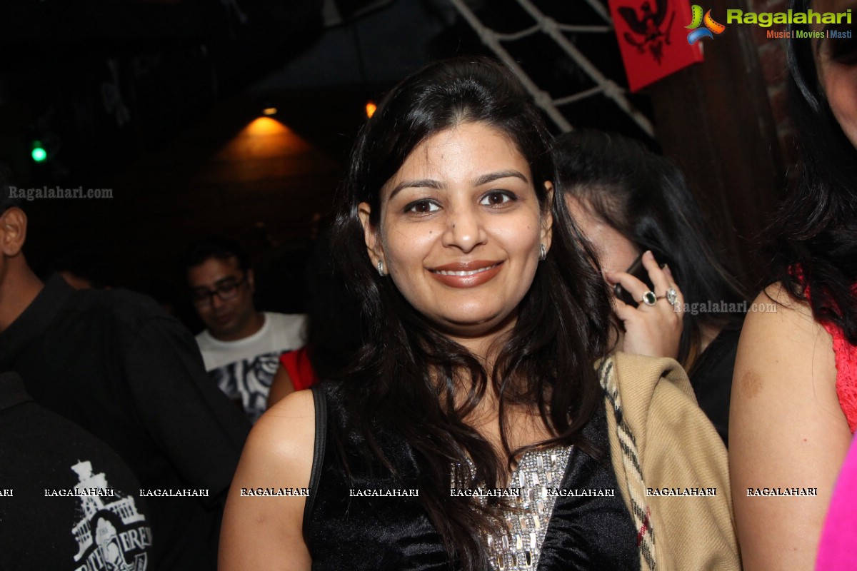 Stellar Ramesh Patel's Grand Birthday Bash 2015 at Pirate Brew, Hyderabad