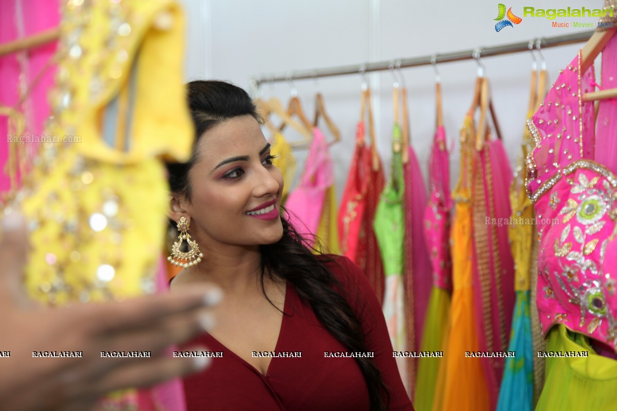 Jyotii Sethi launches Styles and Weaves Expo 2015 at Novotel, Vizag