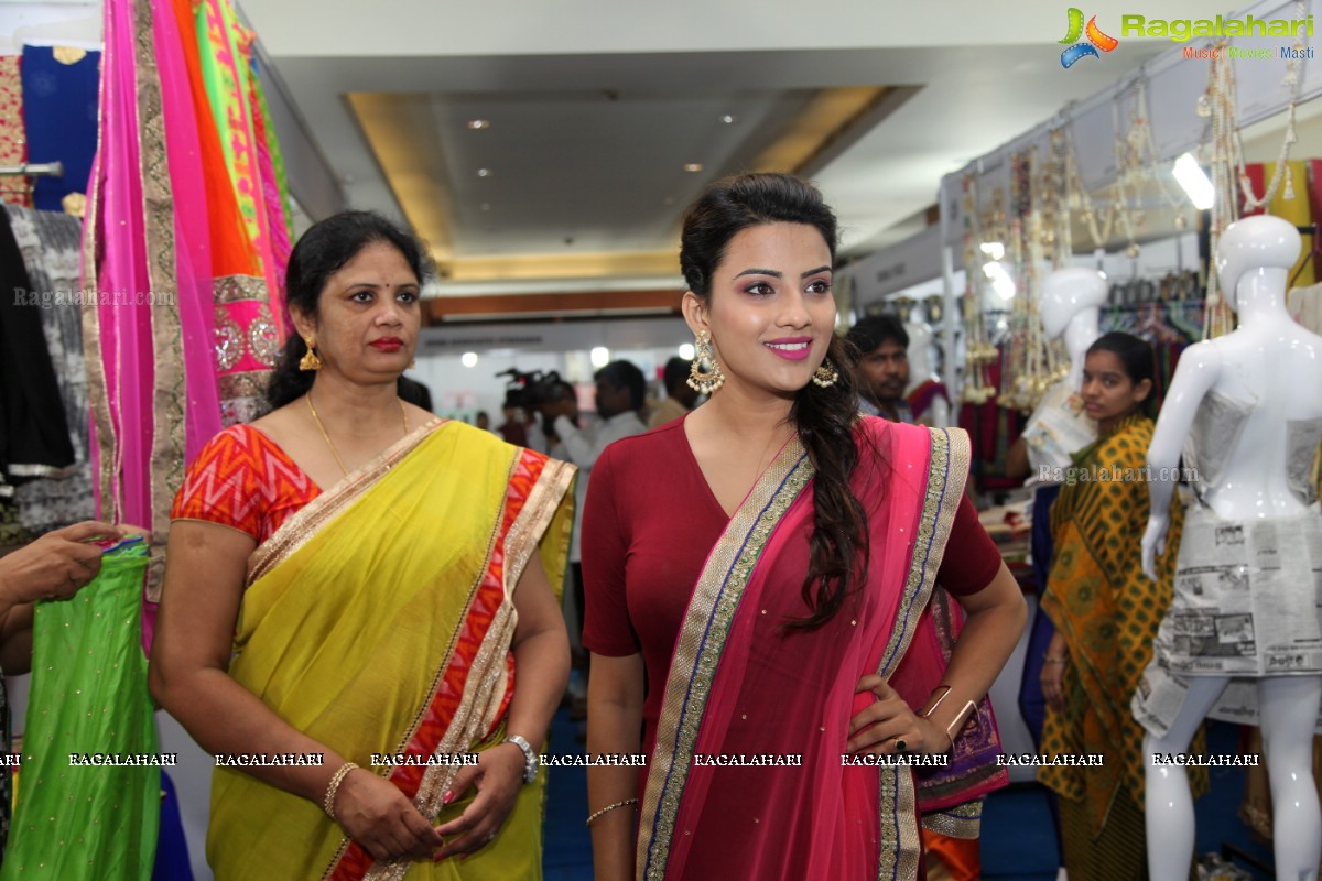 Jyotii Sethi launches Styles and Weaves Expo 2015 at Novotel, Vizag