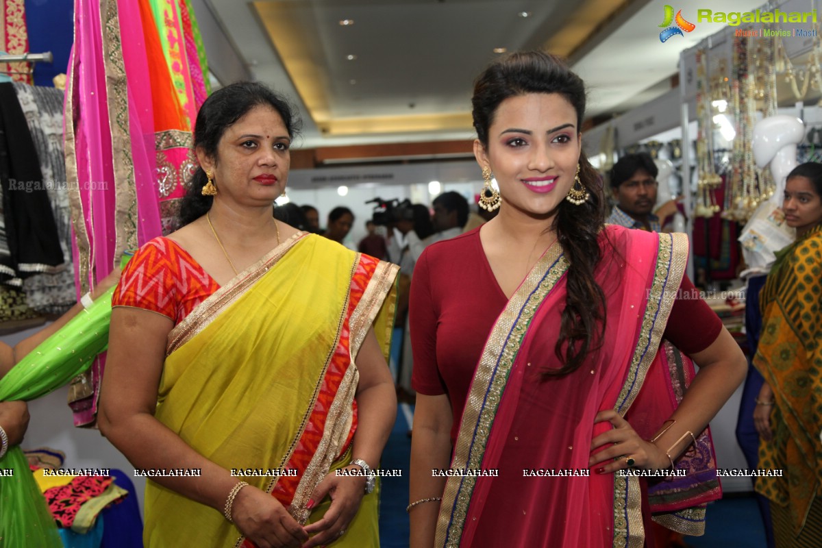 Jyotii Sethi launches Styles and Weaves Expo 2015 at Novotel, Vizag