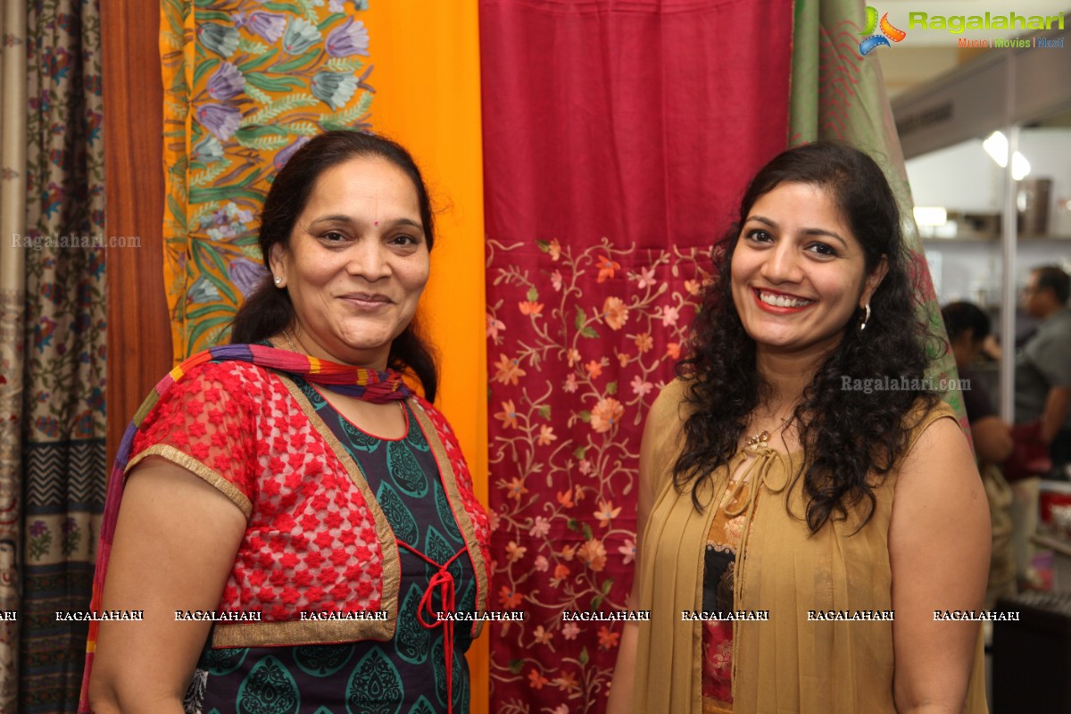 Jyotii Sethi launches Styles and Weaves Expo 2015 at Novotel, Vizag