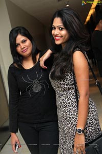 Party with Poonam Pandey at Kismet Pub