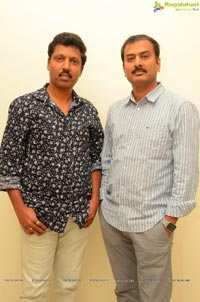 Aatadukundam Raa Press Meet