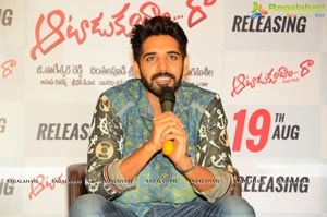 Aatadukundam Raa Press Meet