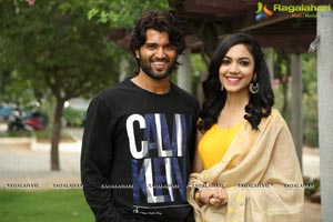 Pelli Choopulu Success Meet