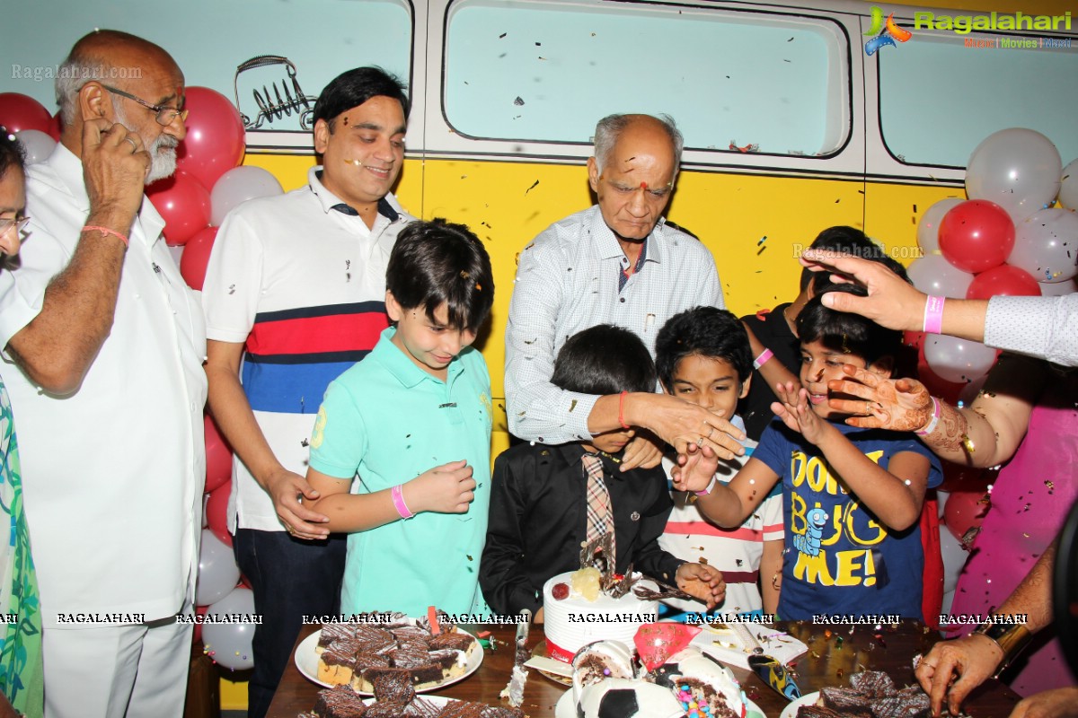 Alok Birthday Bash at Smaaash, Hyderabad