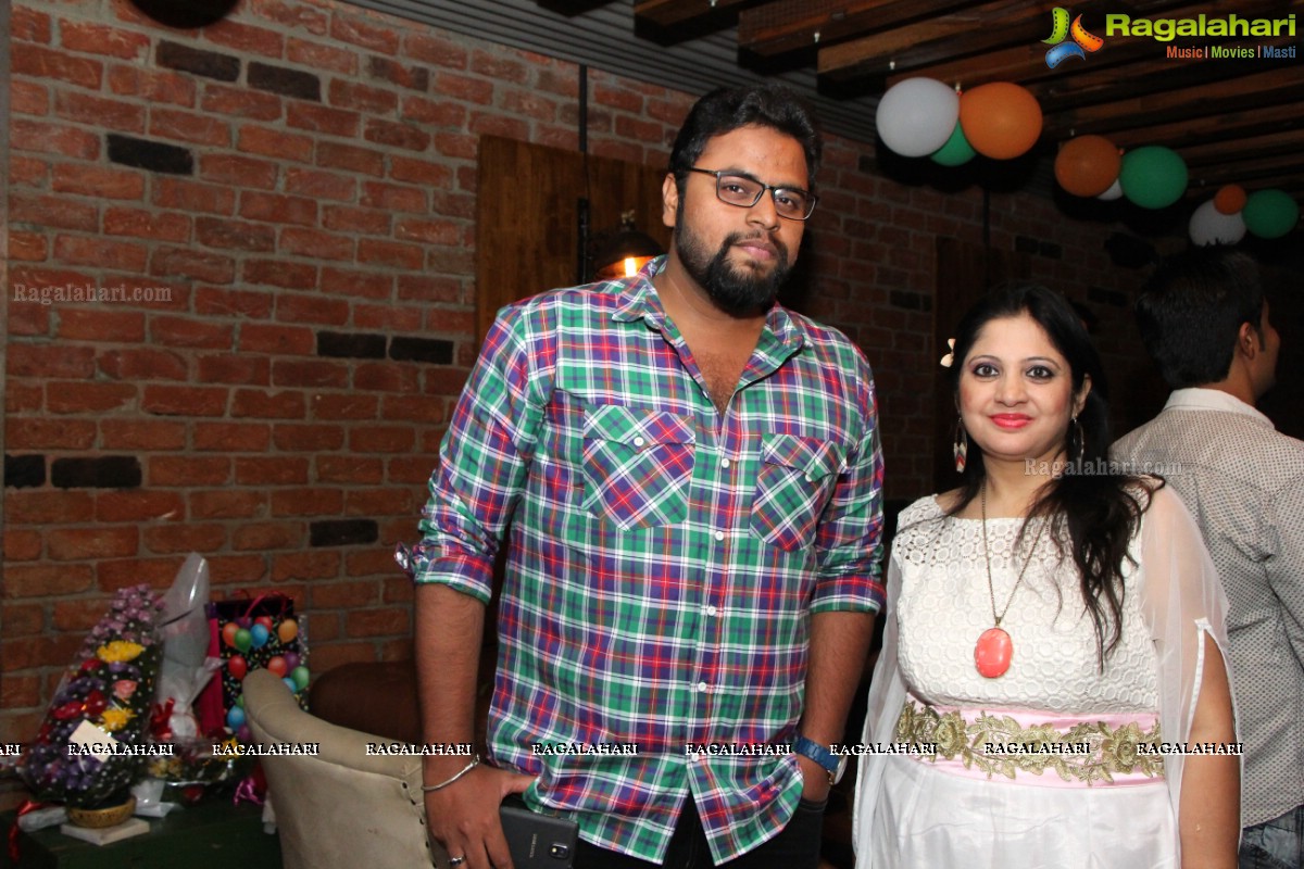 Bonnya Lahiry Chattopadhyay Birthday Bash at Social