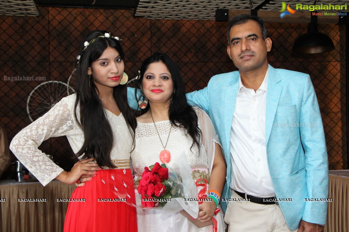 Bonnya Lahiry Chattopadhyay Birthday Bash at Social