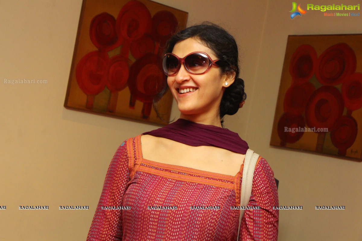 Shilpi Sharma inaugurates D'sire Exhibition at Taj Krishna, Hyderabad