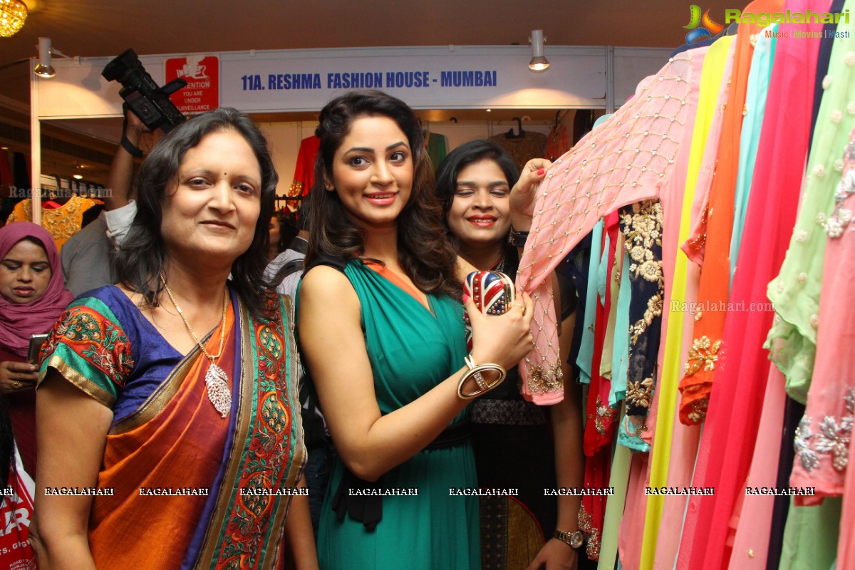 Shilpi Sharma inaugurates D'sire Exhibition at Taj Krishna, Hyderabad