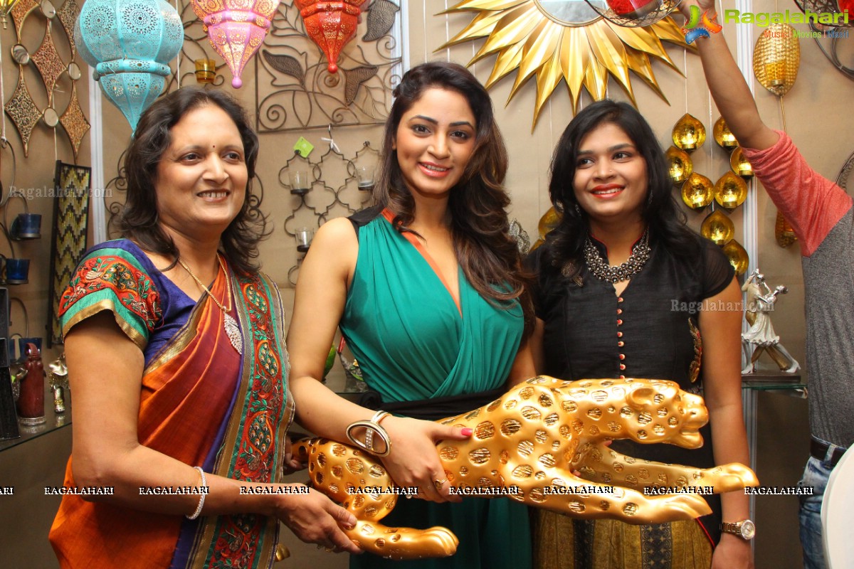 Shilpi Sharma inaugurates D'sire Exhibition at Taj Krishna, Hyderabad