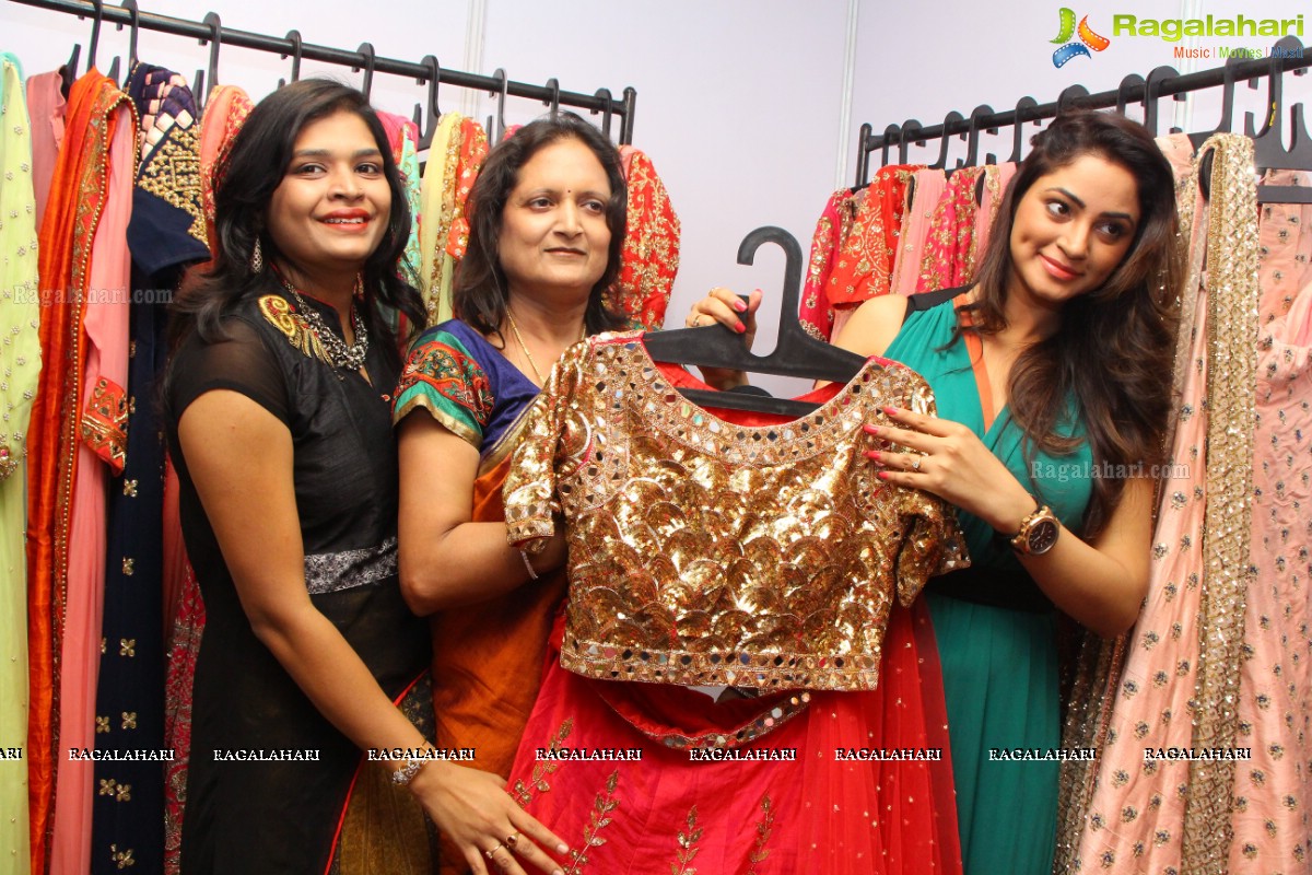 Shilpi Sharma inaugurates D'sire Exhibition at Taj Krishna, Hyderabad