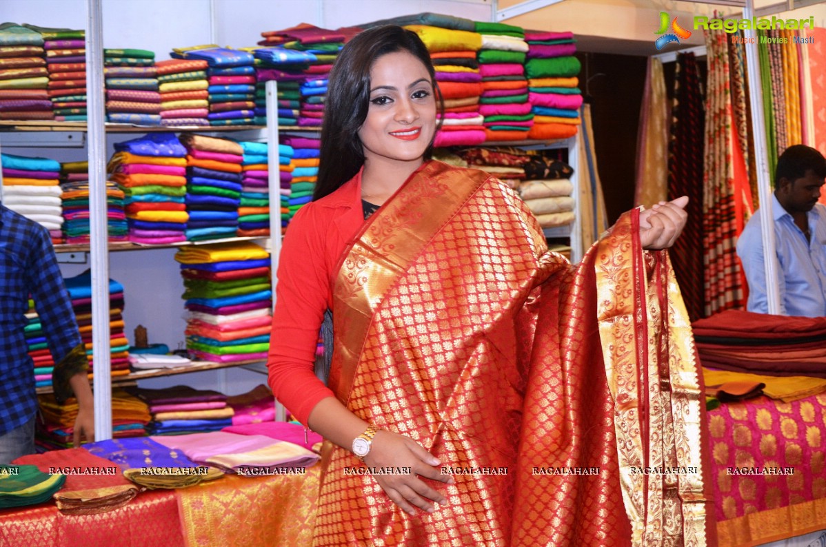 Ollywood Actress  Elina Padhi Launches Silk India Expo at Bubaneshwar