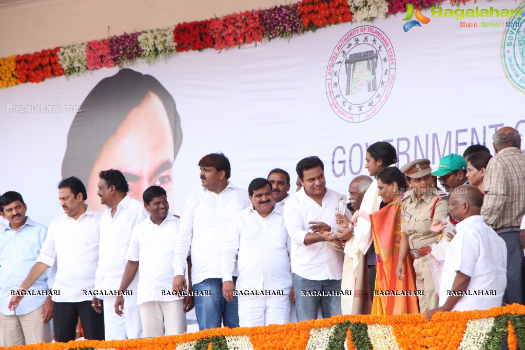 Grand Felicitation to Rio Olympics Silver Medalist PV Sindhu at Gachibowli Stadium