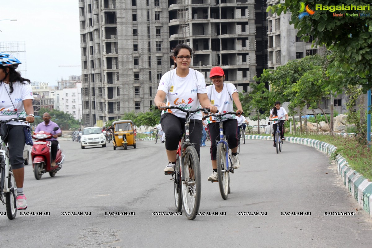 Hyderabad Bicycling Club's 'Chak De India Ride 2' Flags Off at Gachibowli Bike Station