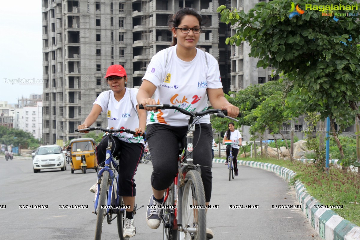 Hyderabad Bicycling Club's 'Chak De India Ride 2' Flags Off at Gachibowli Bike Station