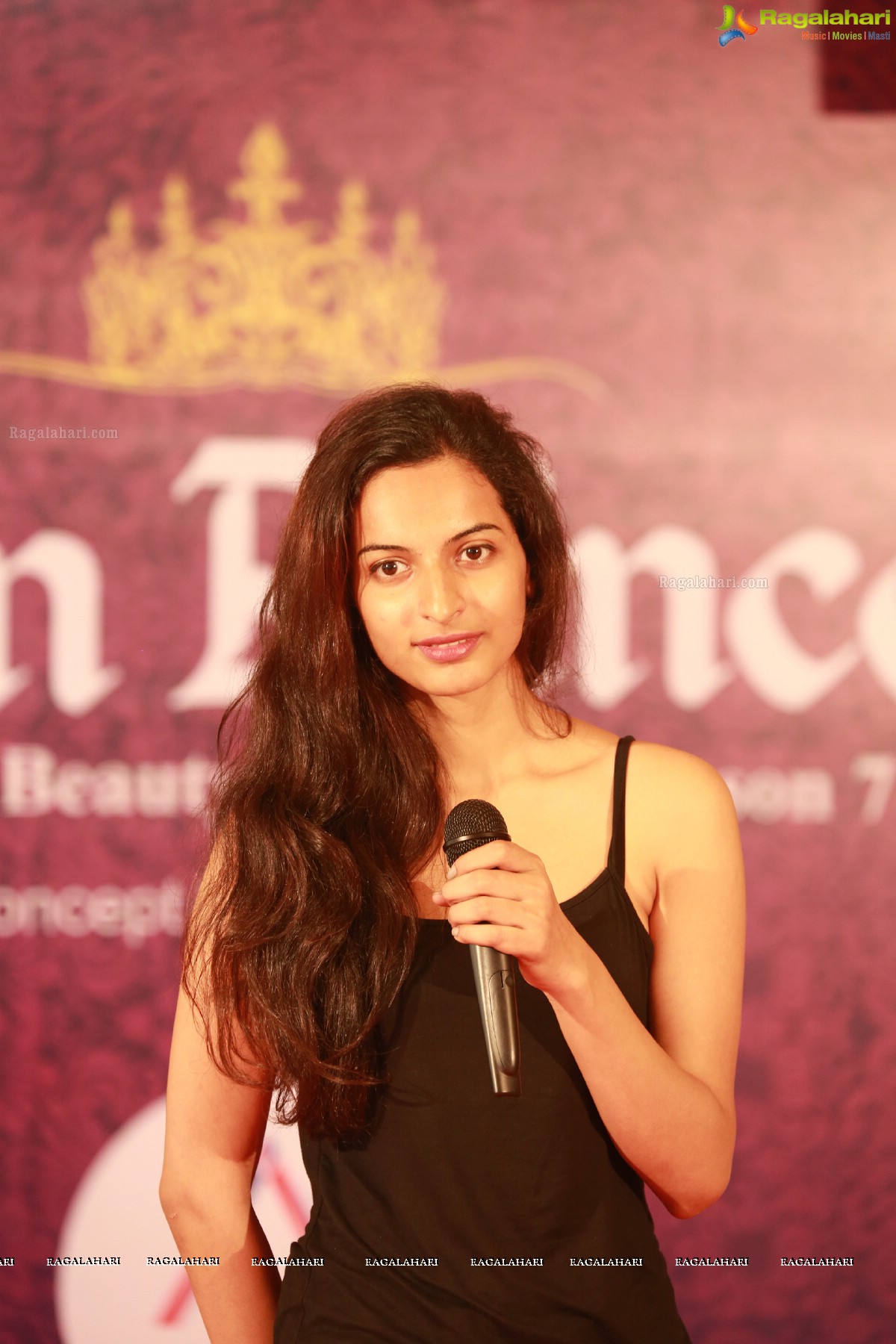 Indian Princess - A Unique Beauty Pageant Season 7 Bangalore Audition at Hotel Hyatt