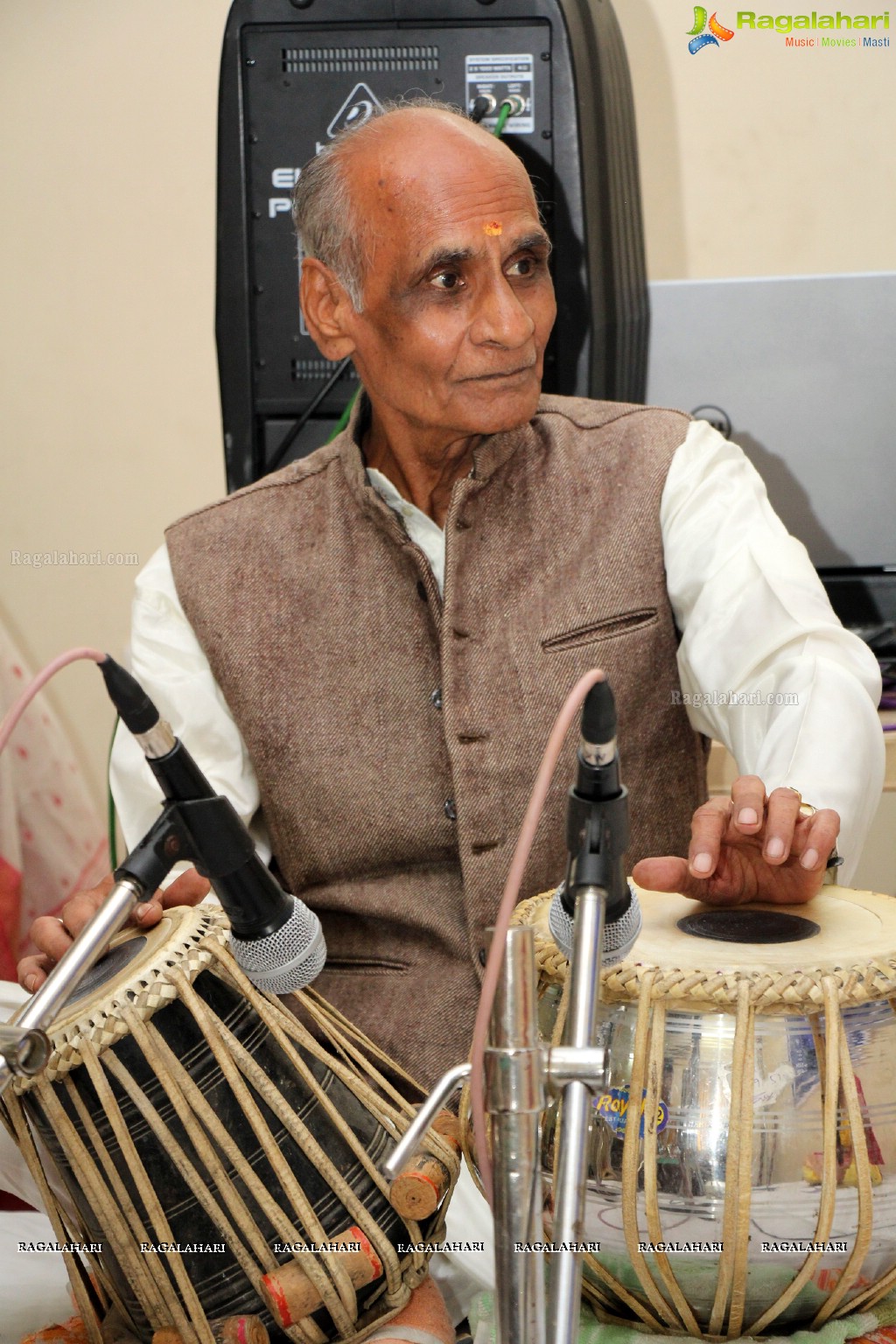 Janma Shatabdi Mohatsav of Guruvarya Dr. D.B.Despande (1916-2016)