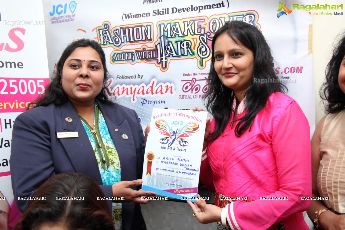 JCI Fashion Makeover with Fashion Designer Meena Agarwal at Kali - The Boutique, Hyderabad