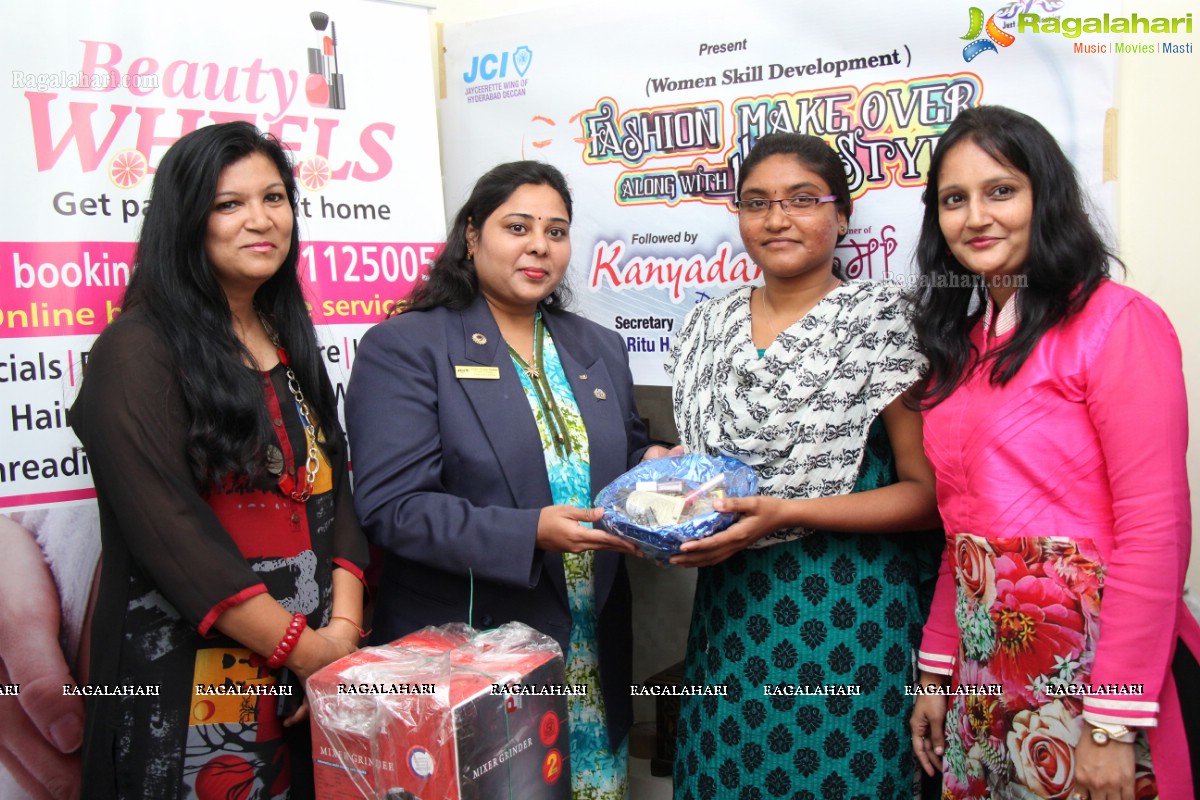 JCI Fashion Makeover with Fashion Designer Meena Agarwal at Kali - The Boutique, Hyderabad