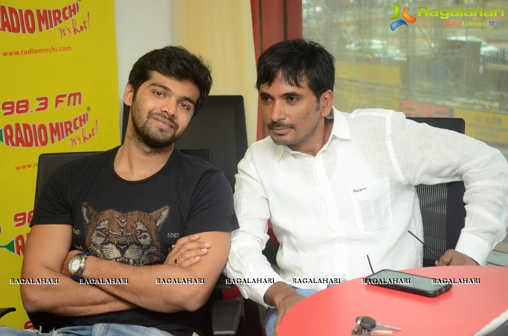 L7 Team at Radio Mirchi