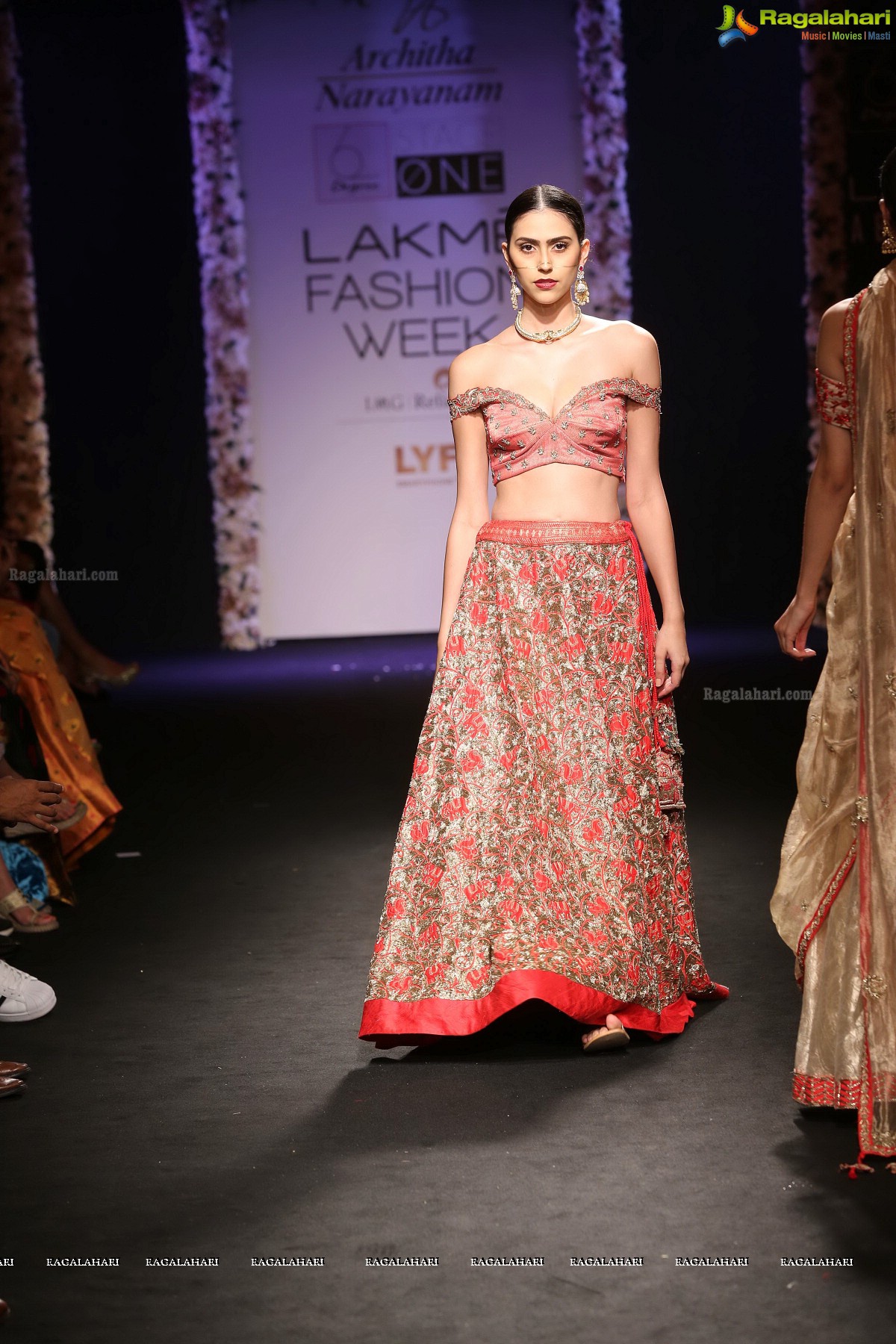 Actor Karisma Kapoor walks the ramp for Hyderabad's Designer Architha Narayanam at the Lakme Fashion Extravaganza