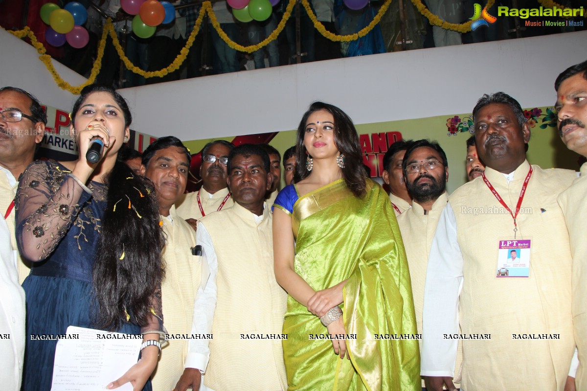 Rakul Preet Singh launches LPT Market in Hyderabad