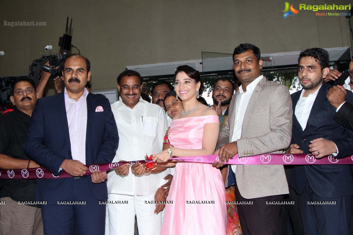 Tamannaah inaugurates Malabar Gold n Diamonds Chanda Nagar Showroom