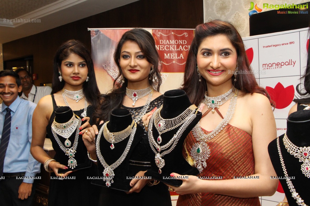 Harshada Patil launches Manepally Jewellers Exclusive Bridal Jewellery Collection, Hyderabad