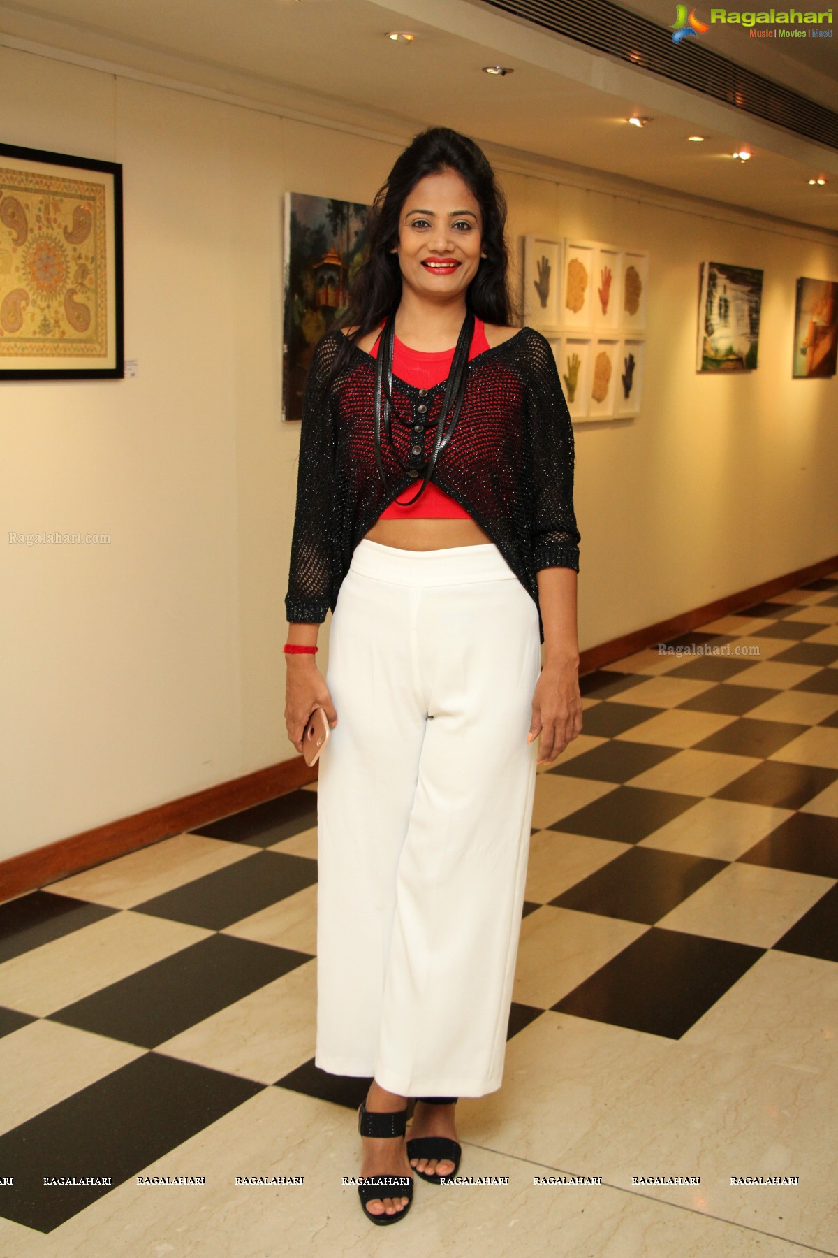 Boundless Banaras - Group Art Show by SHURUA(R)T at Muse Art Gallery