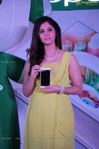 Surbhi Oppo F1s