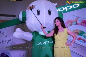 Surbhi Oppo F1s