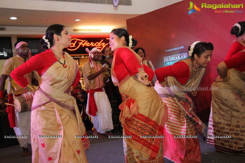 Meme Indians Event by 93.5 RED FM at Inorbit Mall