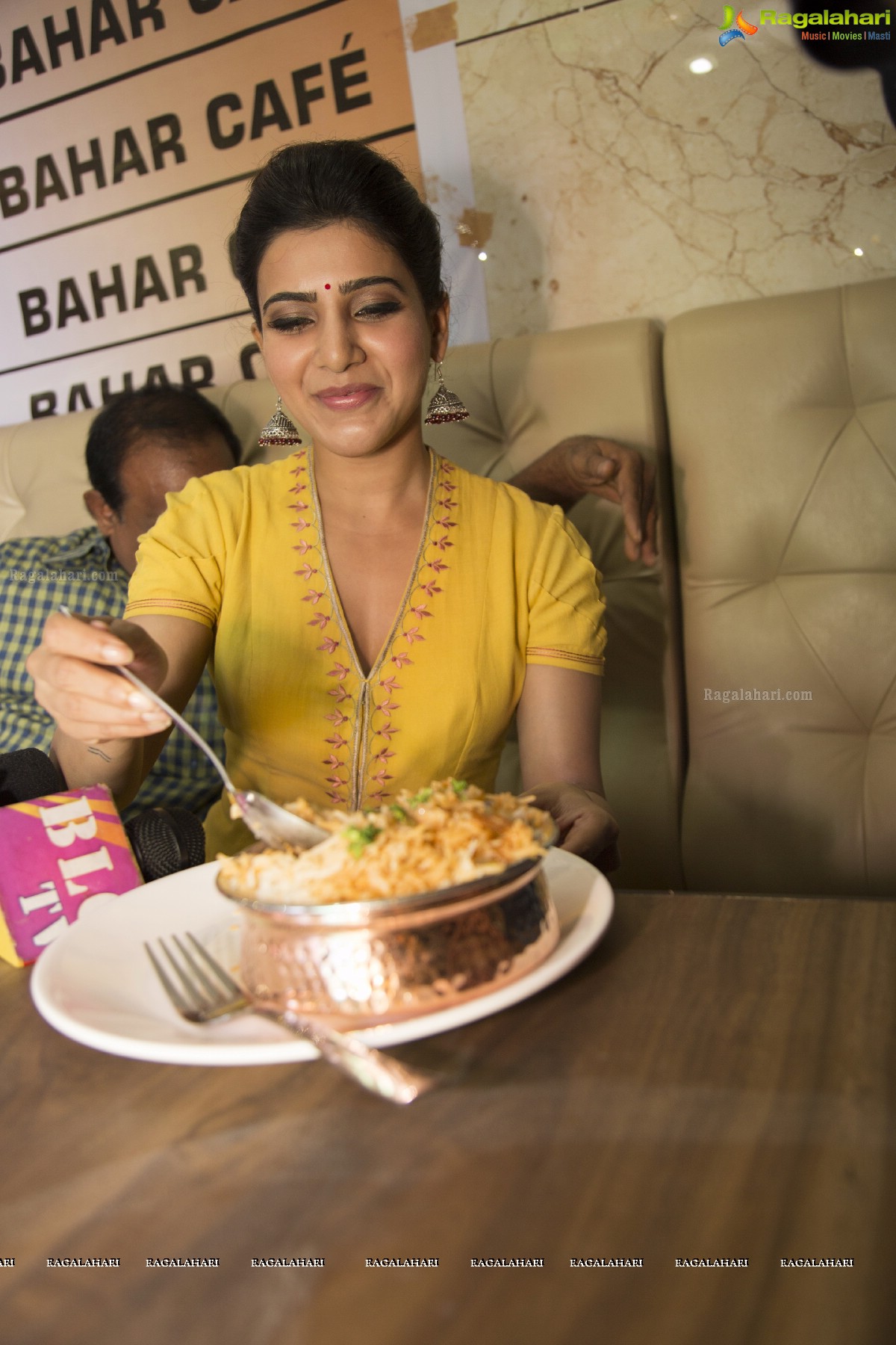 Samantha launches Bahar Cafe, Marathahalli, Bengaluru