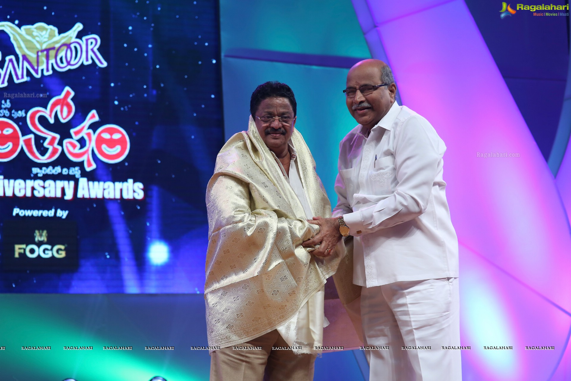 Santosham South Indian Film Awards 2016