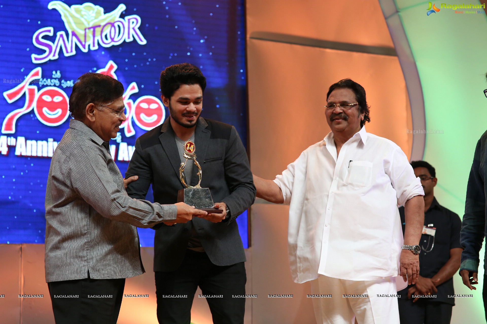 Santosham South Indian Film Awards 2016