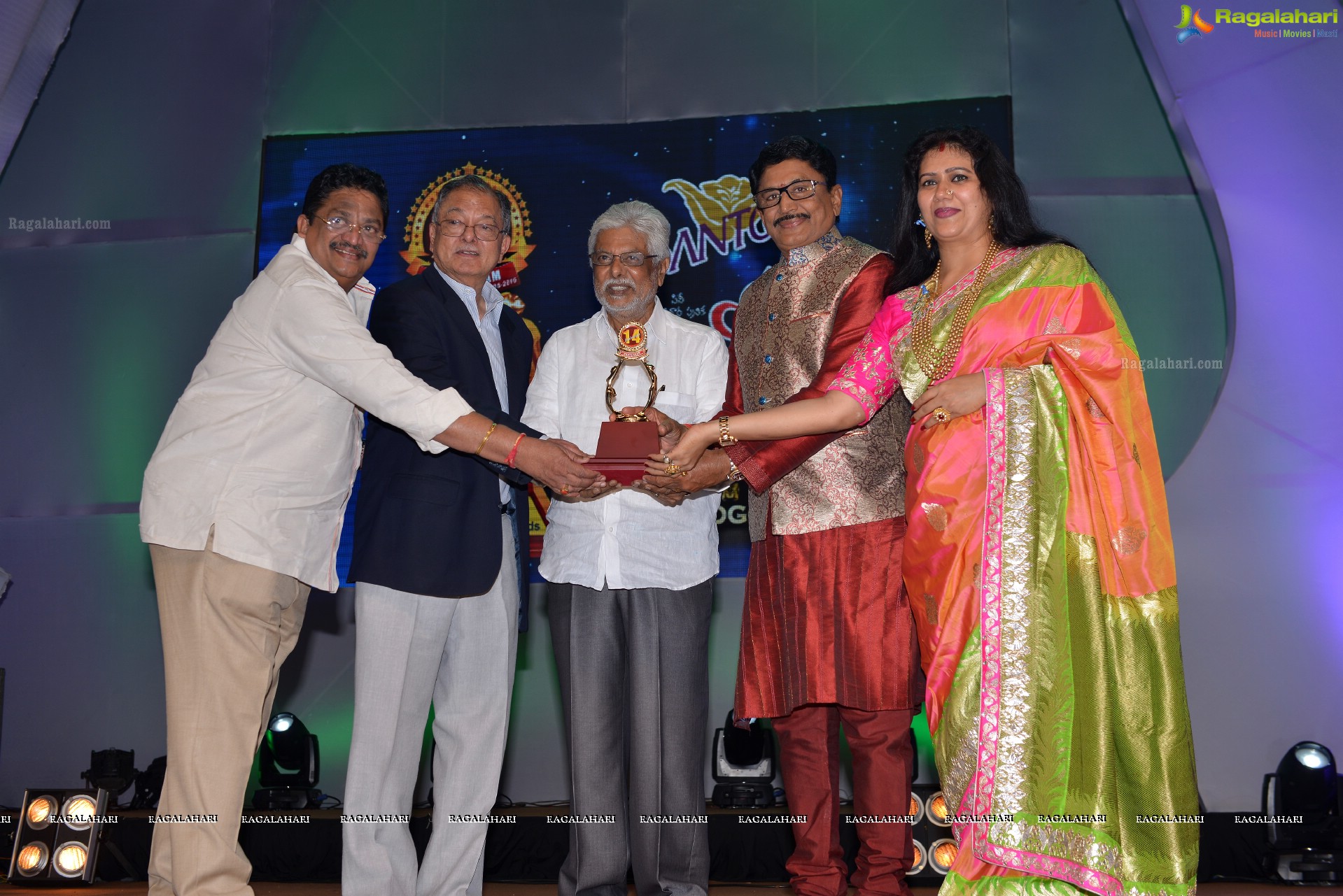 Santosham South Indian Film Awards 2016