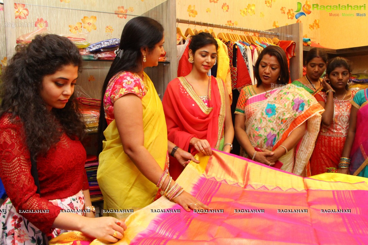 Actress Poorna Launches SR fashion Studio at Banjara Hills, Hyderabad