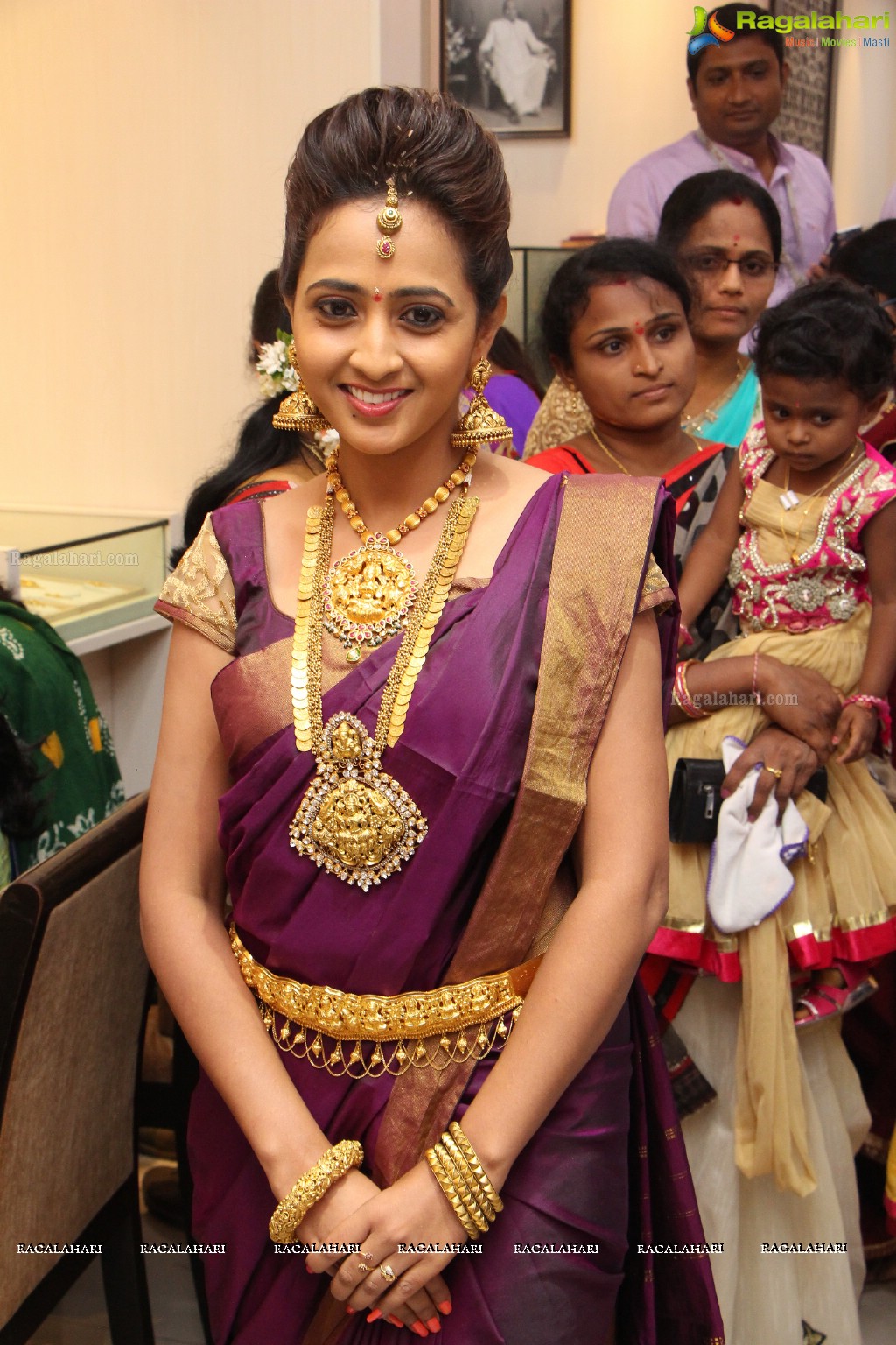 Lasya launches TBZ's Devan Collection - The New Range of Temple Jewellery at TBZ Showroom, Hyderabad