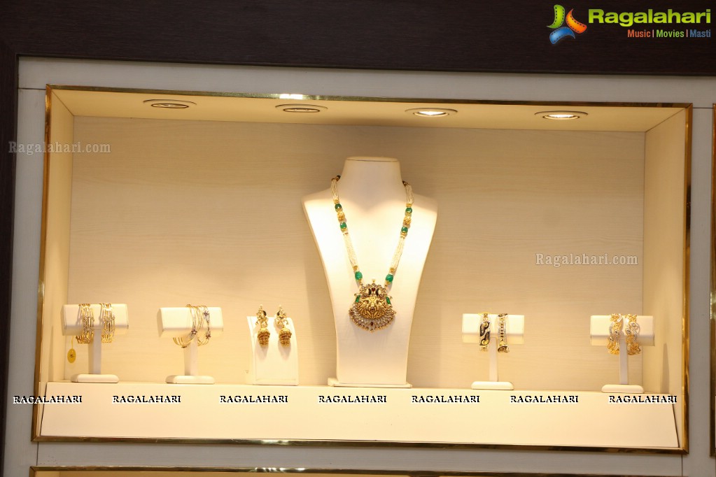 Lasya launches TBZ's Devan Collection - The New Range of Temple Jewellery at TBZ Showroom, Hyderabad