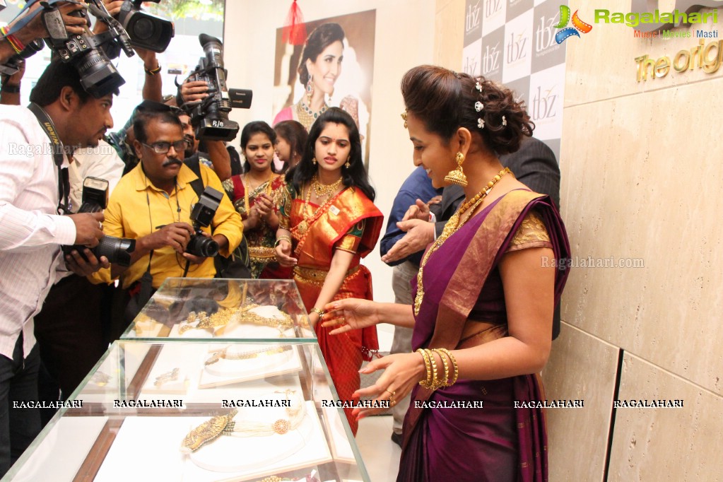 Lasya launches TBZ's Devan Collection - The New Range of Temple Jewellery at TBZ Showroom, Hyderabad