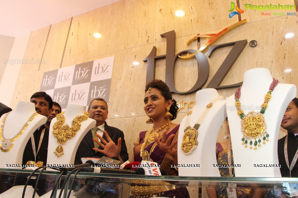 Lasya launches TBZ's Devan Collection - The New Range of Temple Jewellery at TBZ Showroom, Hyderabad