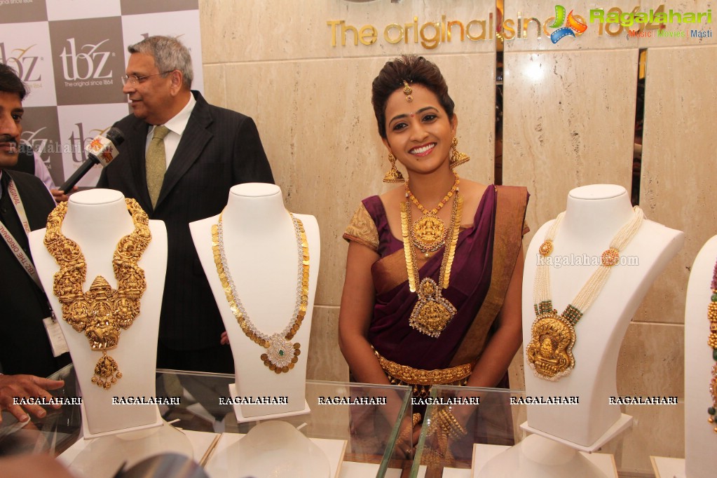 Lasya launches TBZ's Devan Collection - The New Range of Temple Jewellery at TBZ Showroom, Hyderabad