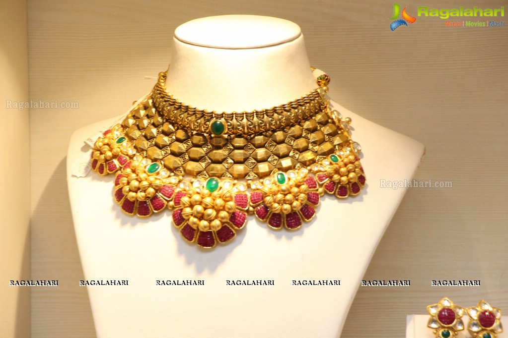 Lasya launches TBZ's Devan Collection - The New Range of Temple Jewellery at TBZ Showroom, Hyderabad