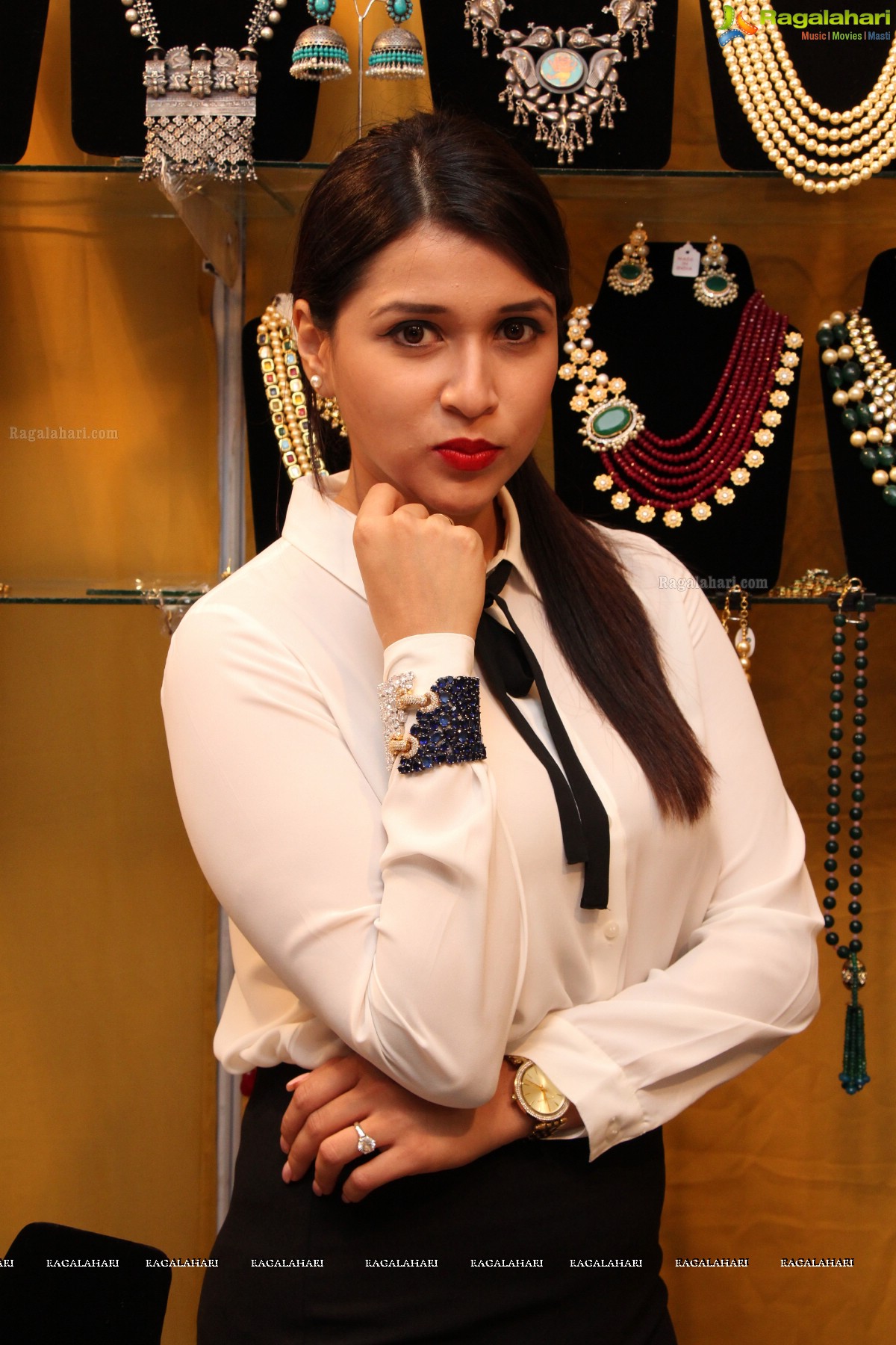 Komal Kalra launches Trendz Lifestyle Designer Exhibition at Taj Krishna, Hyderabad