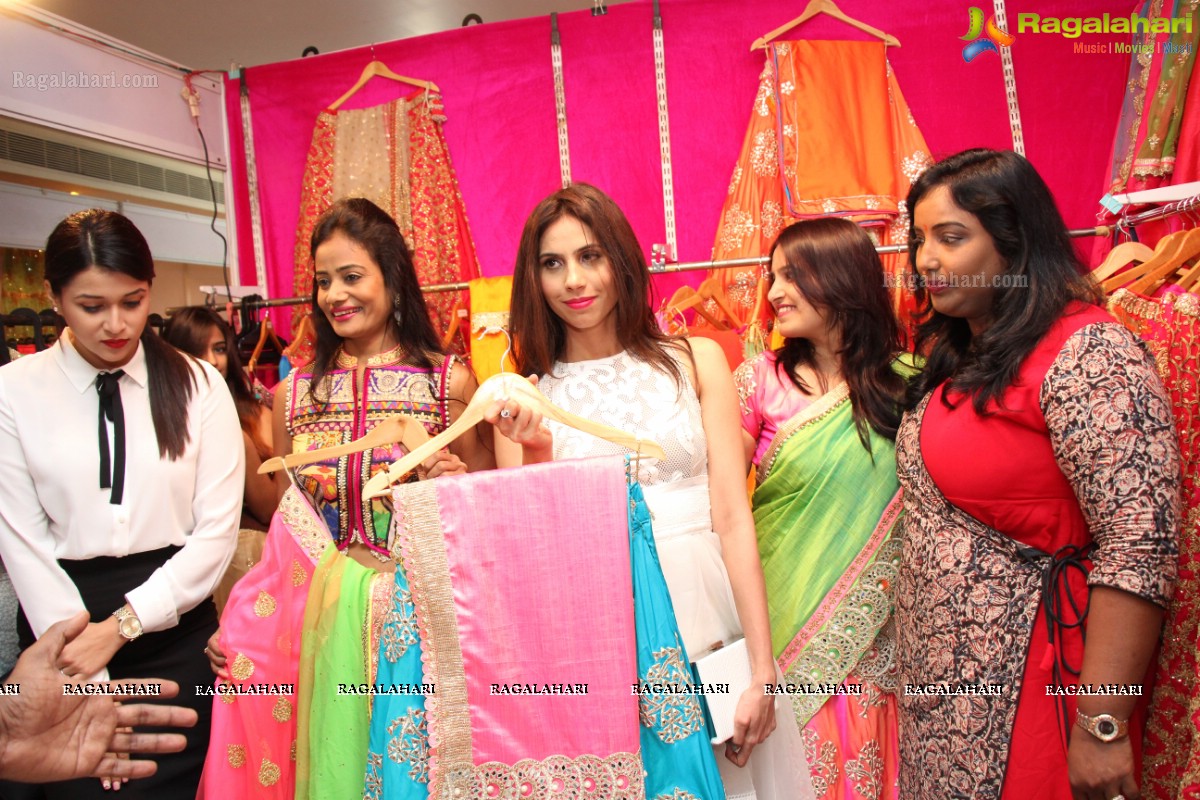 Komal Kalra launches Trendz Lifestyle Designer Exhibition at Taj Krishna, Hyderabad