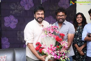 Chiranjeevi buys Darsakudu Movie Ticket