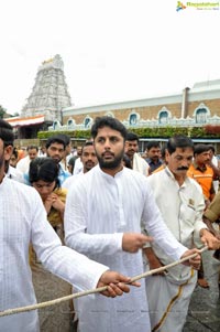 Lie team visits Tirumala