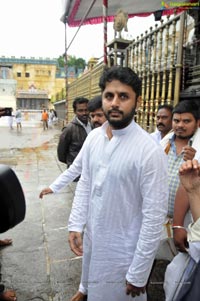 Lie team visits Tirumala