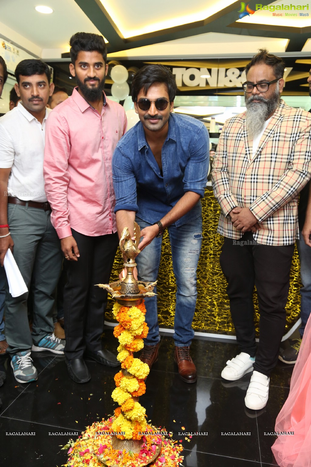 Aadhi Pinisetty launches Toni and Guy at Film Nagar, Hyderabad